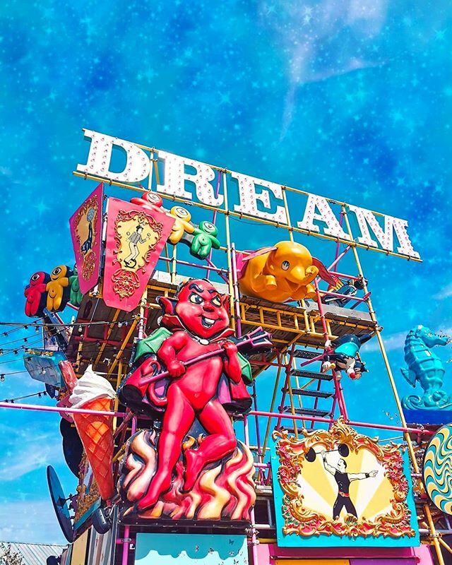 ericavonderwall's tweet image. Have an absolutely dreeeeamy weekend, my babes, cos I certainly plan to!✨😇🎉
.
.
.
#facadelovers #chasingfacades #bitsofbuildings #prettycitylondon #prettylittlelondon #lovegreatbritain #ihavethisthingwithcolor  #iwalkedthisstreet #streets_oftheworld … ift.tt/37oU2jT