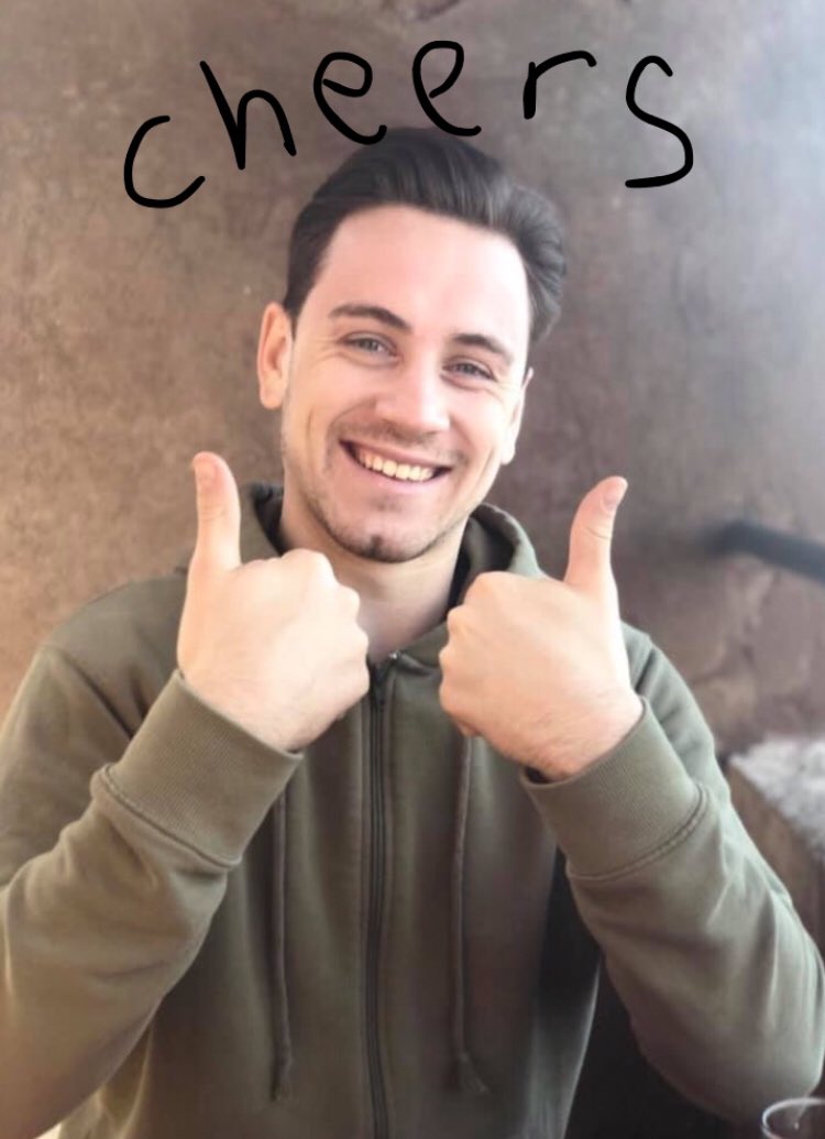 SportingLindFC's tweet image. We’re at home tomorrow against @WillingdonAFC, come down and support ⚽️ unless you’re Harry, whos on holiday