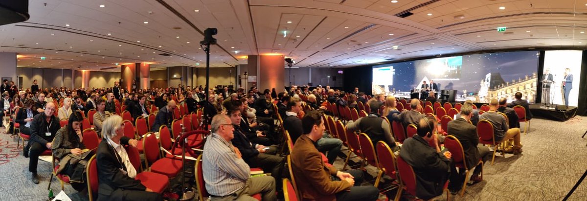 Live from CACVS2020: Amazing debate with Prof. Sillesen about the best treatment options for lesions &gt; 25cm! Bypass surgery or endo- first?
