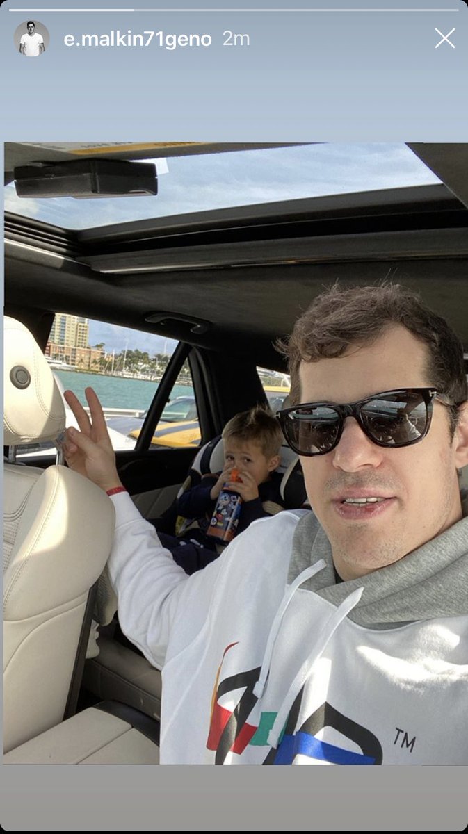 sameoldcircuit's tweet photo. geno's not just a dad, he's a cool dad ✌️ https://t.co/Oc2vDhCjGK