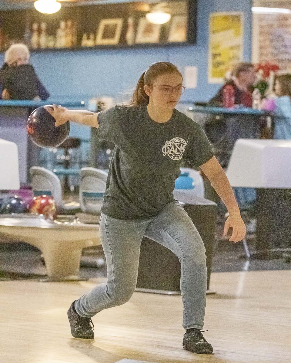 NewsFromCCT's tweet photo. VIDEO: Prairie hopes this is the year of the Falcons, but three-time state high school girls bowling champion Evergreen, others, will have a say. https://t.co/goSswEH6cw
#PrairieFalcons #EvergreenPlainsmen #HudsonsBayEagles #FortVancouverTrappers #HighSchoolBowling #WIAA #Bowling https://t.co/uQ3fAQooYh