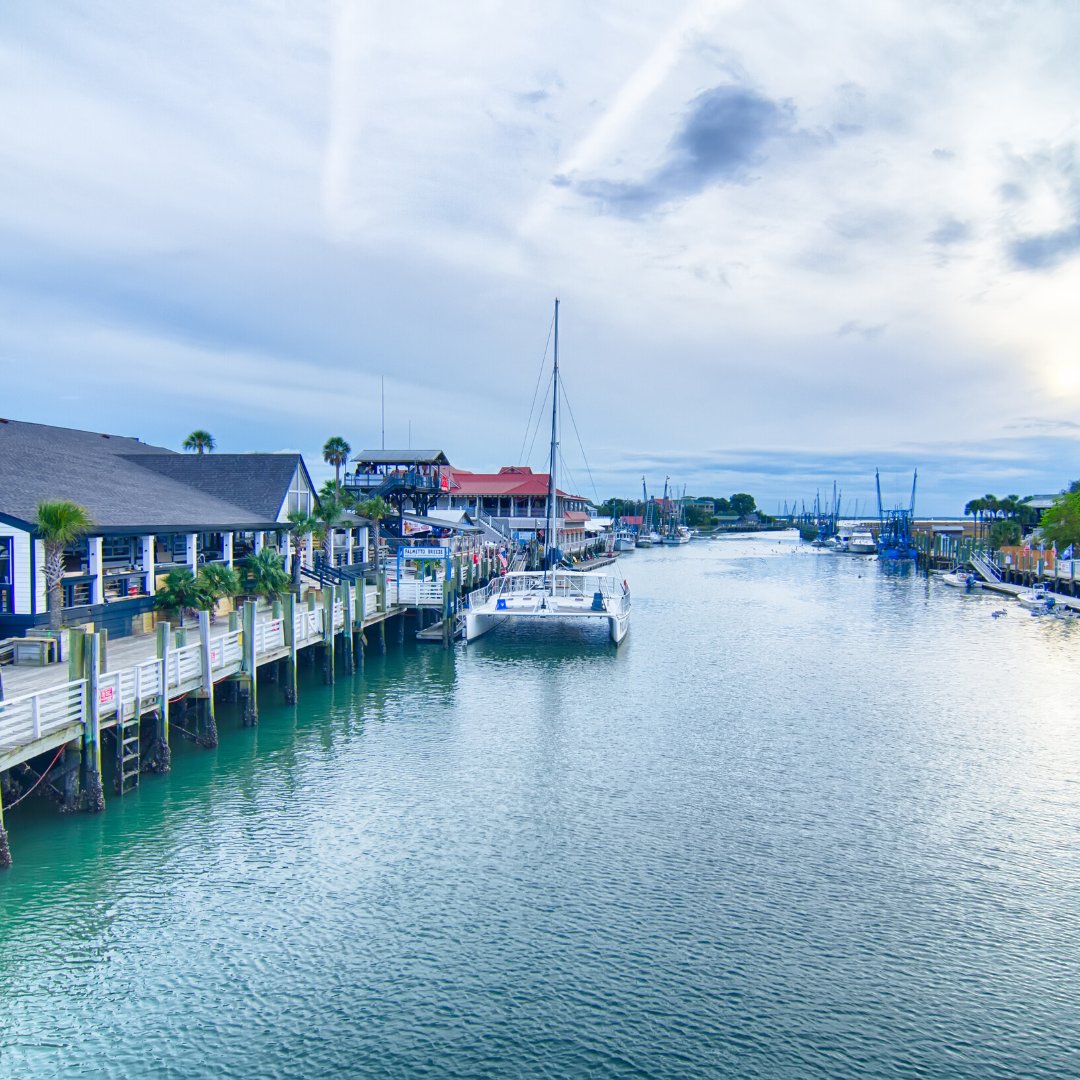 No weekend plans? We know something that will really float your boat... #JustRightatJRH