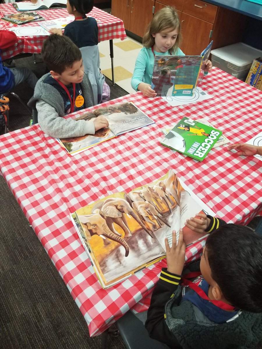 msvalconnelly's tweet photo. The Wonder Diner was a big hit! These kinders were so engaged exploring their non-fiction books and jotting down what they wonder about! 📚💗 @WarnerCFISD https://t.co/snlROsVyF3