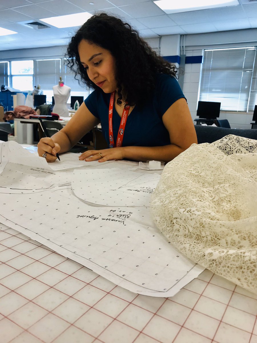 SRHSFashion's tweet photo. @PasadenaISD_TX where Sam Rayburn designers are in the studio working on one of a kind designs. #futurefashiondesigners #justgettinstarted #FashionFriday https://t.co/PFNGk96mup