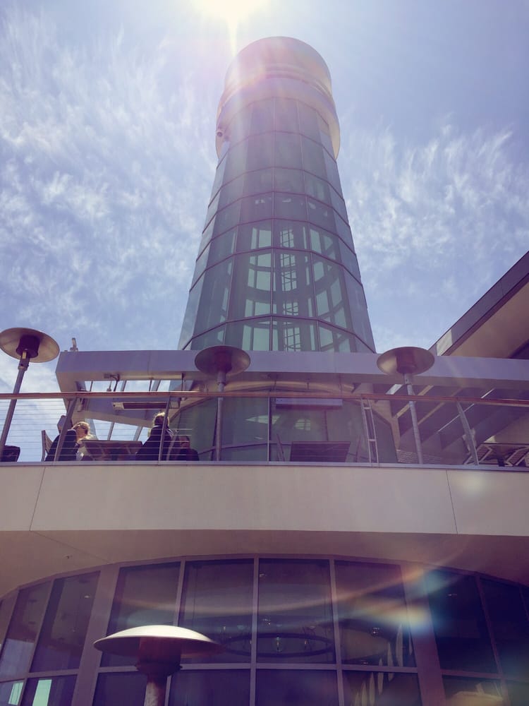 LighthouseNB's tweet photo. The days are only getting longer now! ☀️Soak up the sunshine with a harborside reservation at Lighthouse Cafe: https://t.co/7QwwYgm0vU
•
📷: Yelp fan, Ruth H. https://t.co/PBe32TrMnT