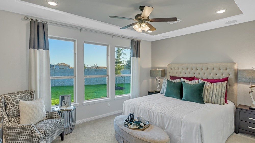HoustonTM_Homes's tweet photo. Welcome to Morgan's Landing, a wonderful new #community located in #LaPorteTX, east of #Houston near the #ShipChannel. Explore these brand-new three to six-bedroom #homes at the link: https://t.co/azvZlIOKes #HoustonRealEstate #HoustonHomes #LaPorteTexas https://t.co/CatR7uhApL