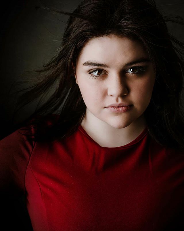 dual_edge_photo's tweet photo. If you have even semi-long hair, we're going to use a blow dryer during your studio session. These are the rules I don't make them. 💨
.
#photography #photographer #portrait #portraitphotographer #portraitphotography #RIphotography #portraits_vs #port… https://t.co/AZotEt584t https://t.co/Exx81r8huu