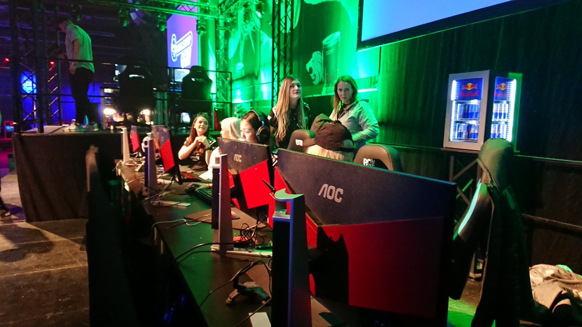 We play our first match on the stage against <a href="/CampusVejle/">Campus Vejle Sportscollege</a>
twitch.tv/geeksgonewilddk