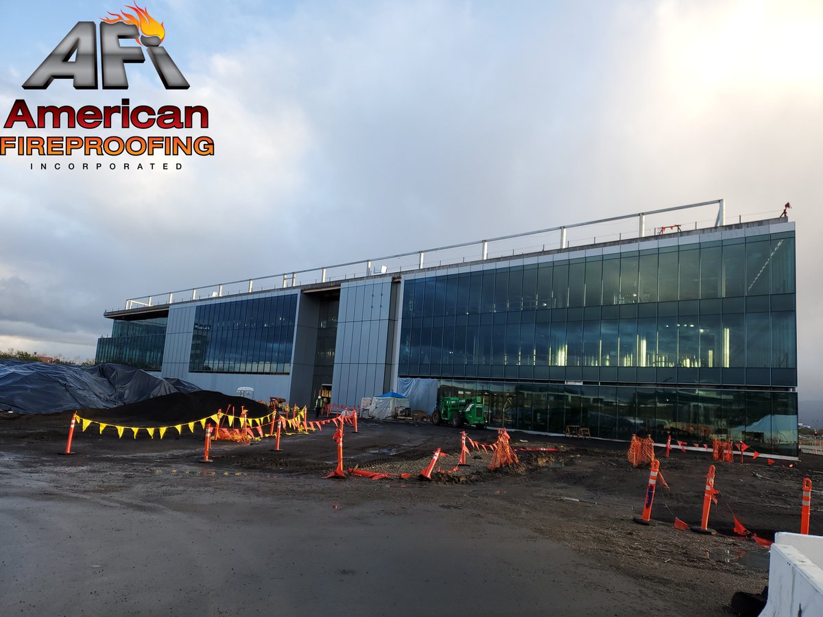 AFireproofing's tweet photo. 🔥Fireproof Friday🔥 Project update from our AFI team at our Zeiss Innovation Center Project in Dublin, #California partnered with the @turner_talk team. AFI is spraying @Isolatek International #CAFCO 300HS. #Isolatek #Fireproofing #fireproof #americanfireproofing #construction https://t.co/lQPEdKfG52