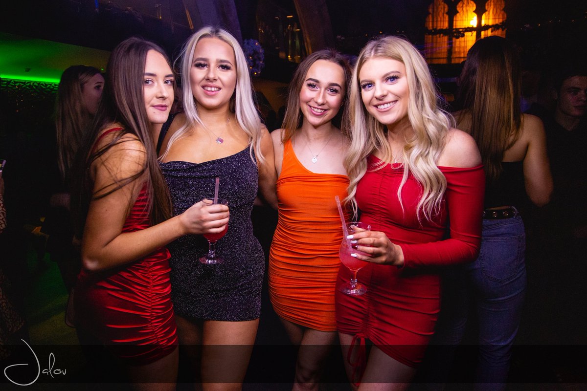 JalouYork's tweet photo. Friday mode = ON ✅

Start your weekend the CORRECT way at Jalou tonight🕺🏻👌🏻

50% off ALL cocktails🍹Resident DJ’s from 10pm 🎧 &amp; FREE entry all night😍

York’s favourite RnB cocktail bar!🙏🏻 https://t.co/OhvxnZtJwr