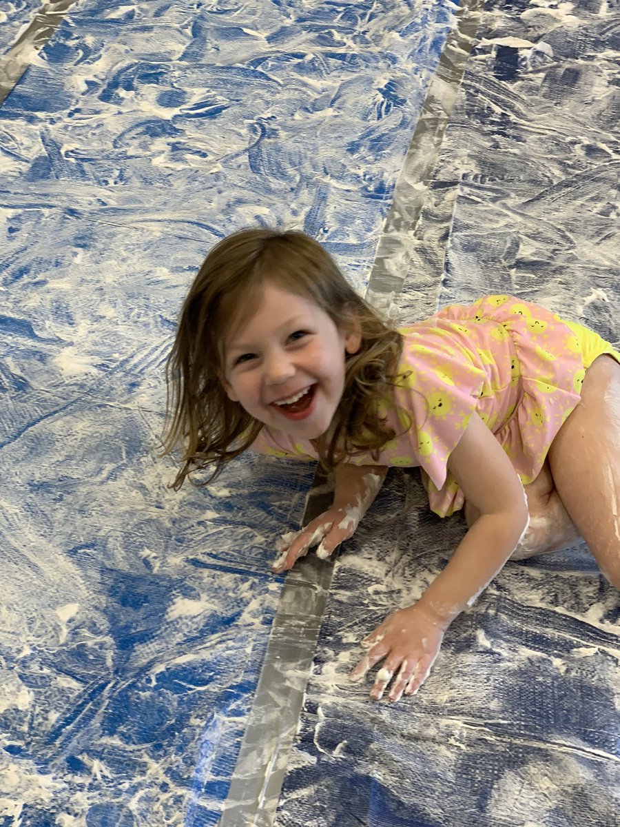 Ice Skating fun in ELE! <a href="/Parkside_ES/">ParksideElementary</a> #thegreatestparkside