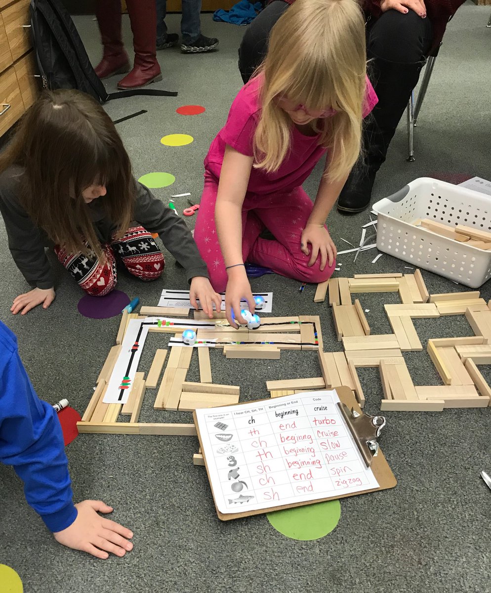 cparksitrt's tweet photo. 1st graders ATTACKED this challenge with #teamwork #collaboration &amp; #coding with @Ozobot + @KEVAplanks!! #CriticalThinking #STEM #rcpstech #CSforVA #CSforAll @rockingedutech @RockingSciStone https://t.co/l7wvbUmJWf