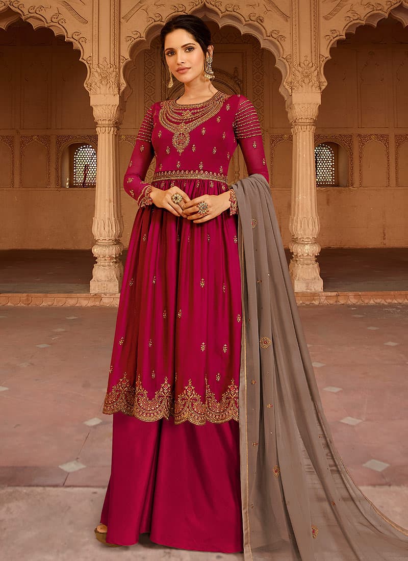 Styledevoffici1's tweet photo. Pink and Grey Embroidered Gharara/ Palazzo Suit

https://t.co/np3PUMMqiW
_
#gownstitching #gownsaree #gownsgalore #anarkalisuit #anarkalisuits #anarkali #anarkalidress #bridalwear #designer #wedding #desistyle #ethnicfashion #ethnicstyle #ethnicwear #impressedcollection #styledev https://t.co/jf1yujHBFO