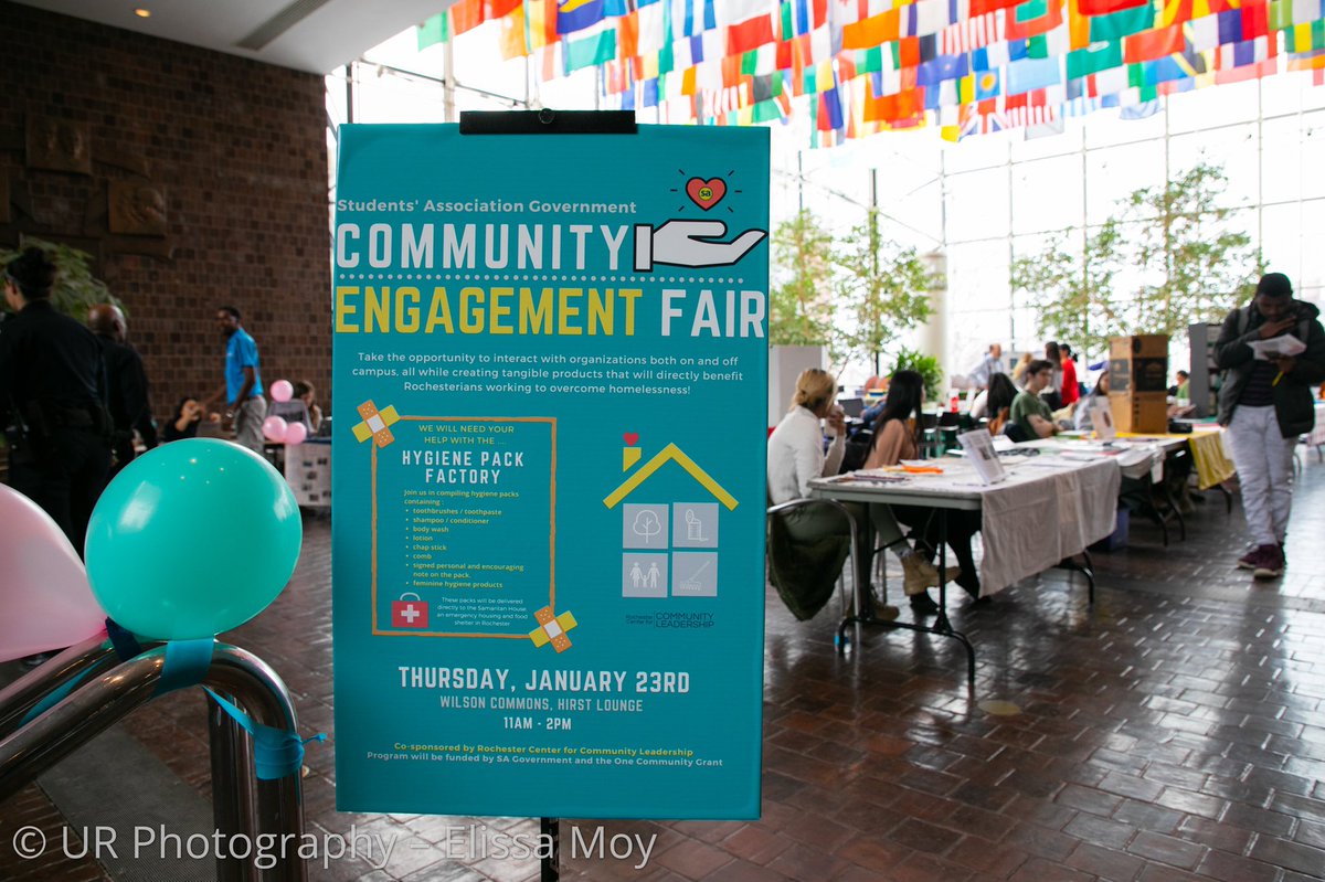URocSA's tweet photo. ICYMI: Yesterday we hosted our Community Engagement Fair in hirst lounge inviting over 30 community organizations on and off campus to build deeper partnership. We were able to create over 100 hygeine packs that will be donated to benefit the Rochester community. https://t.co/8do0Fb7deY