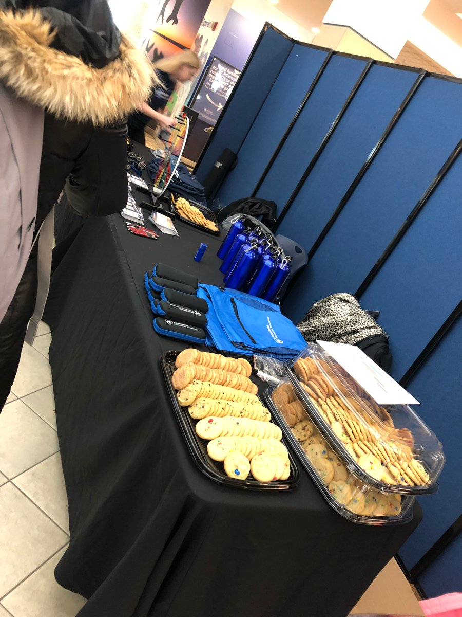 DevonFunk9's tweet photo. The Penn State Go table was popular yesterday, but the free cookies may have outshined the app... @ProfNichols #WeAre473 https://t.co/foZrNarOZW
