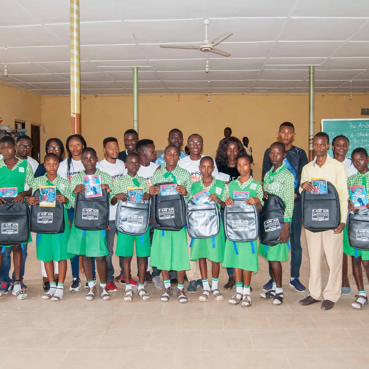 PrinxLouis's tweet photo. 1.

#Education is one of the most discussed global issues and yet, proven to be one of the hardest of the problems to solve. Especially in regions like sub-Saharan #Africa.

While some countries of the world makes progress, others continue to fail woefully.

#EducationDay THREAD https://t.co/re5lJpnWuH