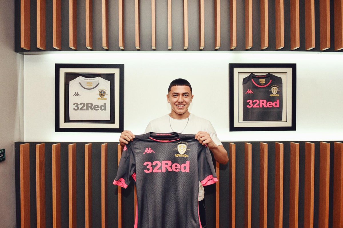 PhilHay_'s tweet photo. Ian Poveda to Leeds United done. Four and a half year contract. #LUFC https://t.co/3wCaE8lsqf