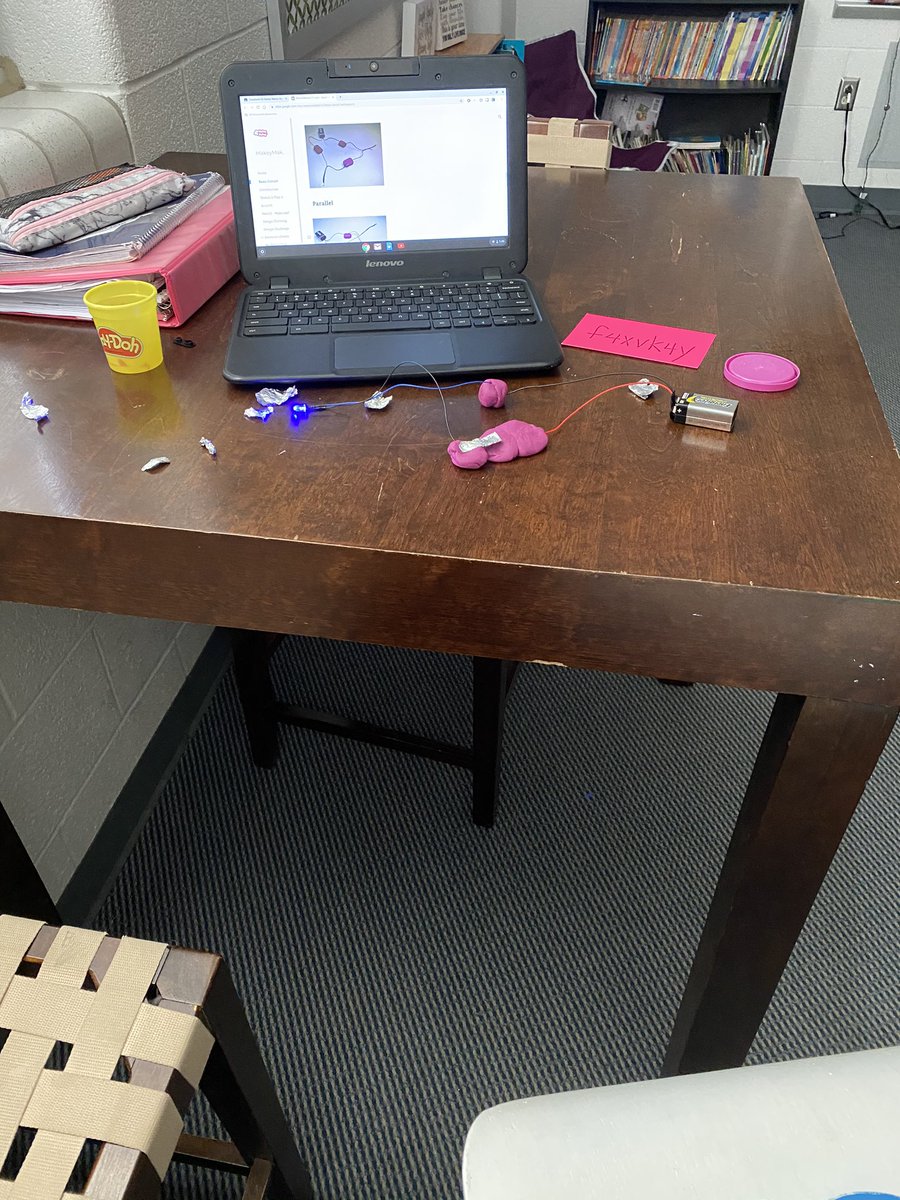 missb_bulldogs's tweet photo. Thanks @HalcottMStech for coming in to help us “makey make” #wypride https://t.co/D7xwX8XrbK