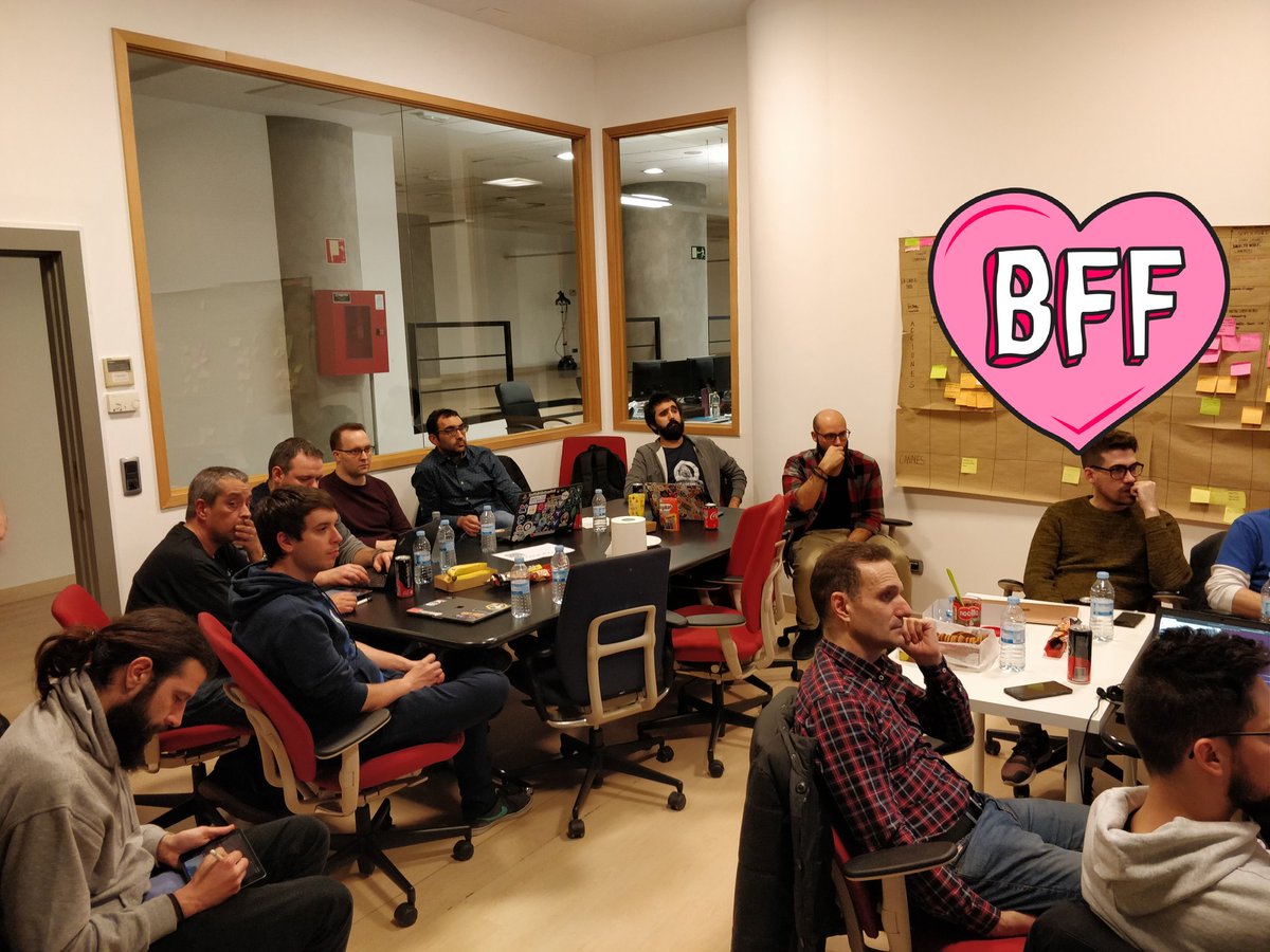 Mil millones de gracias a <a href="/gualison/">Alberto Gualis</a> y <a href="/dani_latorre/">Dani Latorre 🤘</a> por dinamizar este taller de contract testing, y muchísimas gracias a todos los asistentes! 👏👏