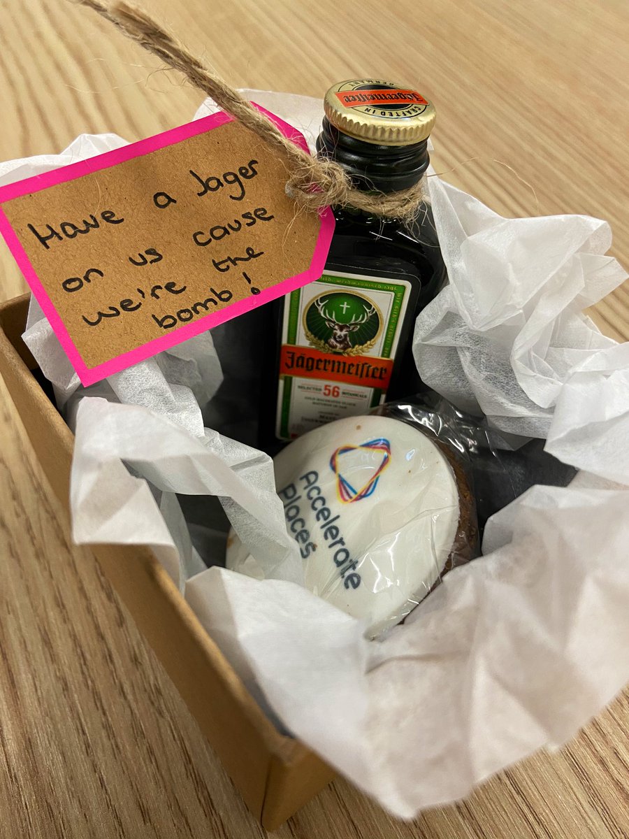 Road trip up to Newcastle for @OneSteveP, <a href="/georgiakaye_/">Georgia-Kaye Berry</a> and <a href="/sofienut/">Sofie Alice Nuttall</a>, visiting <a href="/Instant_Offices/">Instant Offices</a> to play a game of bingo and treat them with jäger and doughnuts 🍩 Who says presentations have to be boring!? Thank you for having us!