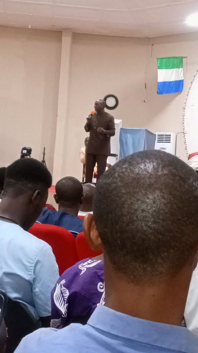 Math4969's tweet image. Discussing the role of parliament in enhancing inclusive and accountable politics. Thanks you Dr. #PoliticsWithValueSL