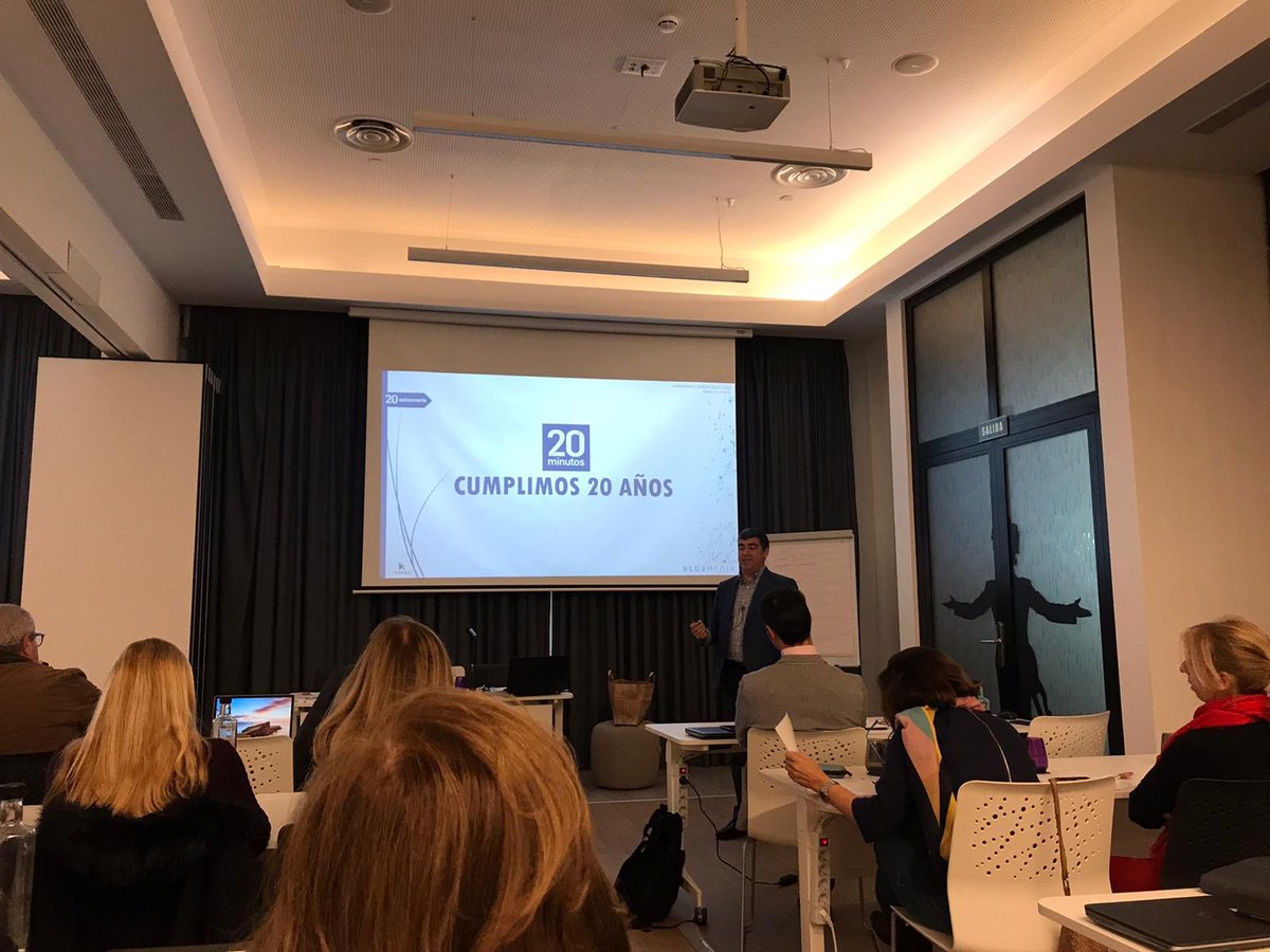 Pacoportela's tweet image. 📚📈 👨🏻‍💻Interesantísimas ponencias y conclusiones en las Jornadas Comerciales de #Bluemedia | @henneomedia que hemos celebrado en el Hotel @barcelohoteles #Imagine de #Madrid y en la que nos hemos juntado más de 60 compañeros 👨‍👨‍👧‍👧

💪🏼💪🏼 A por un 2020 apasionante y lleno de retos!!!