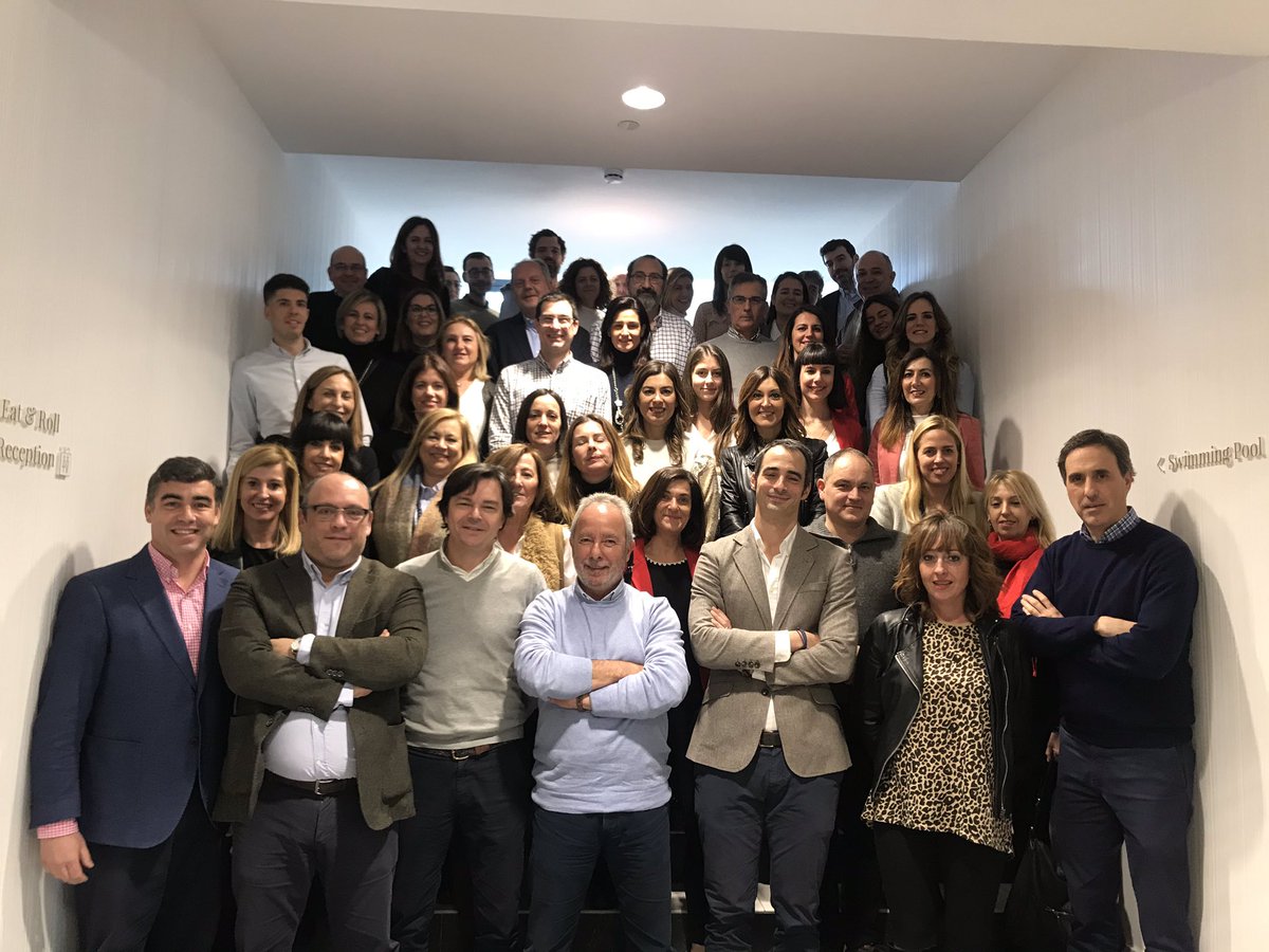 Pacoportela's tweet image. 📚📈 👨🏻‍💻Interesantísimas ponencias y conclusiones en las Jornadas Comerciales de #Bluemedia | @henneomedia que hemos celebrado en el Hotel @barcelohoteles #Imagine de #Madrid y en la que nos hemos juntado más de 60 compañeros 👨‍👨‍👧‍👧

💪🏼💪🏼 A por un 2020 apasionante y lleno de retos!!!