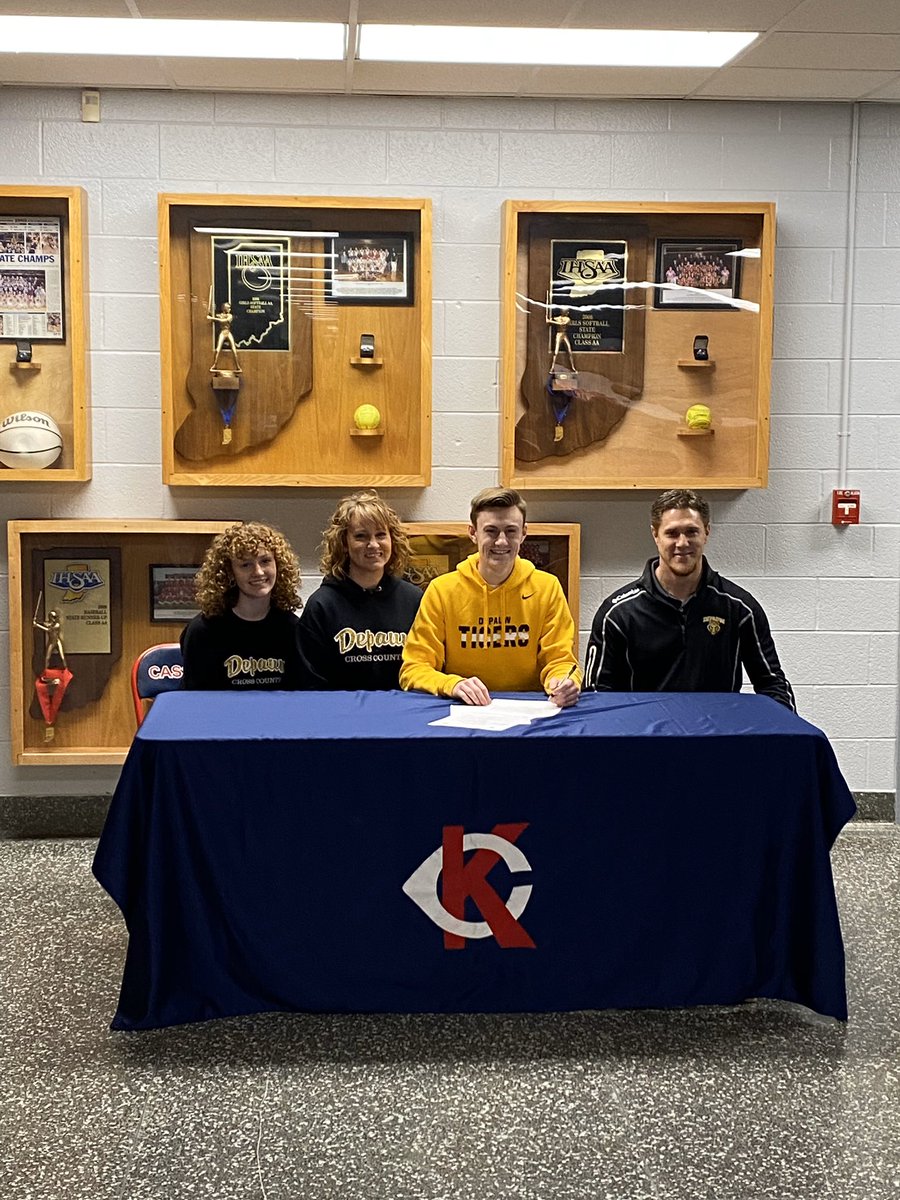 BaileyS723's tweet photo. Officially a Tiger🐯@DePauwXCTF https://t.co/XPaHJiXyoL