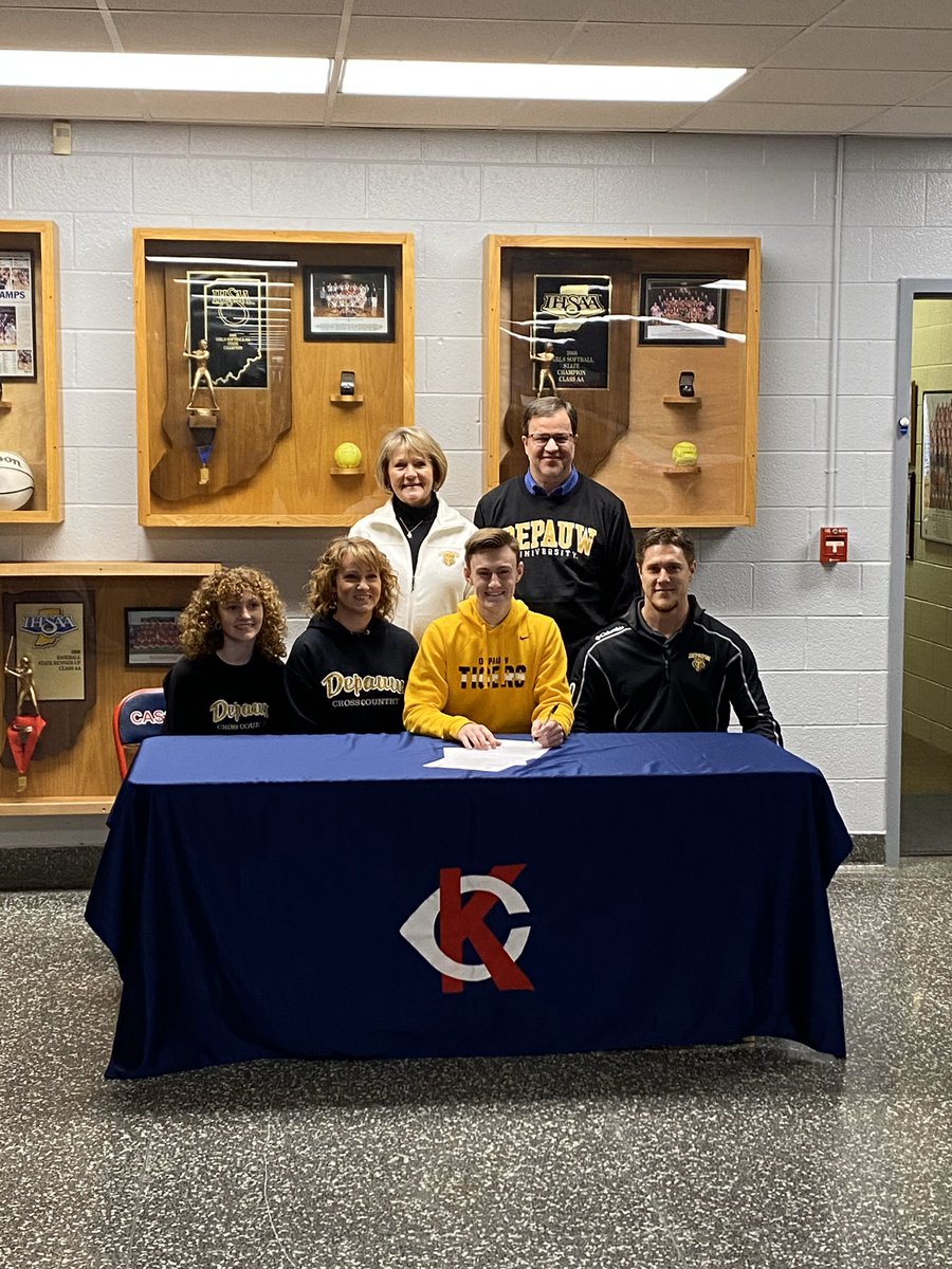 BaileyS723's tweet photo. Officially a Tiger🐯@DePauwXCTF https://t.co/XPaHJiXyoL