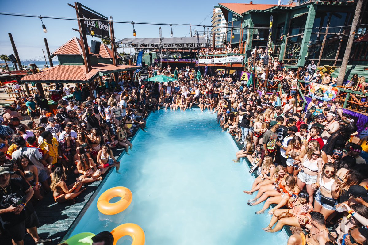 SWATevents's tweet image. Starting spring break with a pool party?
#swatup #springbreak