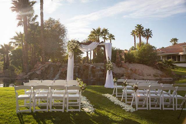 A gorgeous sunny day for this beautiful outdoor ceremony!⠀
⠀
Planner: @paulinacluteevents⠀
Photography: @mplacepro⠀
Floral &amp; Decor: <a href="/weddingsbydzign/">Weddings By Dzign</a>⠀

#weddingsbydzign #bydzign #lasvegasflorist #lasvegaswedding #weddingflorist #lasvegaswedding #lasv… ift.tt/2uqmy5X