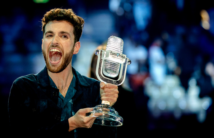 Mede door het plan en de gegeven workshop van <a href="/possibilize_now/">Possibilize</a> en mijzelf heeft de #NPO het volgende geregeld rondom #toegankelijkheid van het #Songfestival: songfestival.nl/nieuws/dit-doe…
Een #voorbeeld op het gebied van toegankelijkheid bij #evenementen
#festivals #handicap #beperking