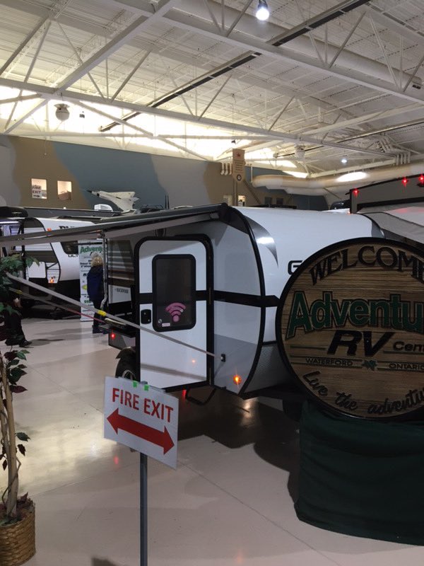 KX947's tweet photo. What is your dream RV!? @HamiltonRVexpo #RVThereYet https://t.co/2UAsUqxM61