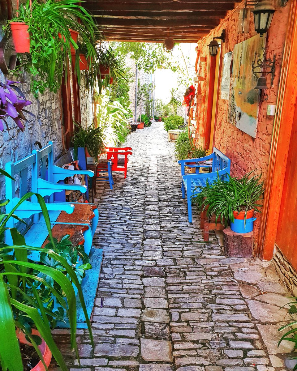 CyprusMomentz's tweet photo. The most beautiful narrow street in Leukara❤😃
🌍 Leukara, Cyprus 🇨🇾
#leukaravillage #leukara #leukaratrip #cyprus #insightcyprus #timeoutcyprus #cyprus🇨🇾 #cypruslife #nicosia #limassol #Larnaka #larnaca #paphos #ayianapa #cyprusisland #islandlove #island #islandlife🌴 https://t.co/K2o7BxlIXv