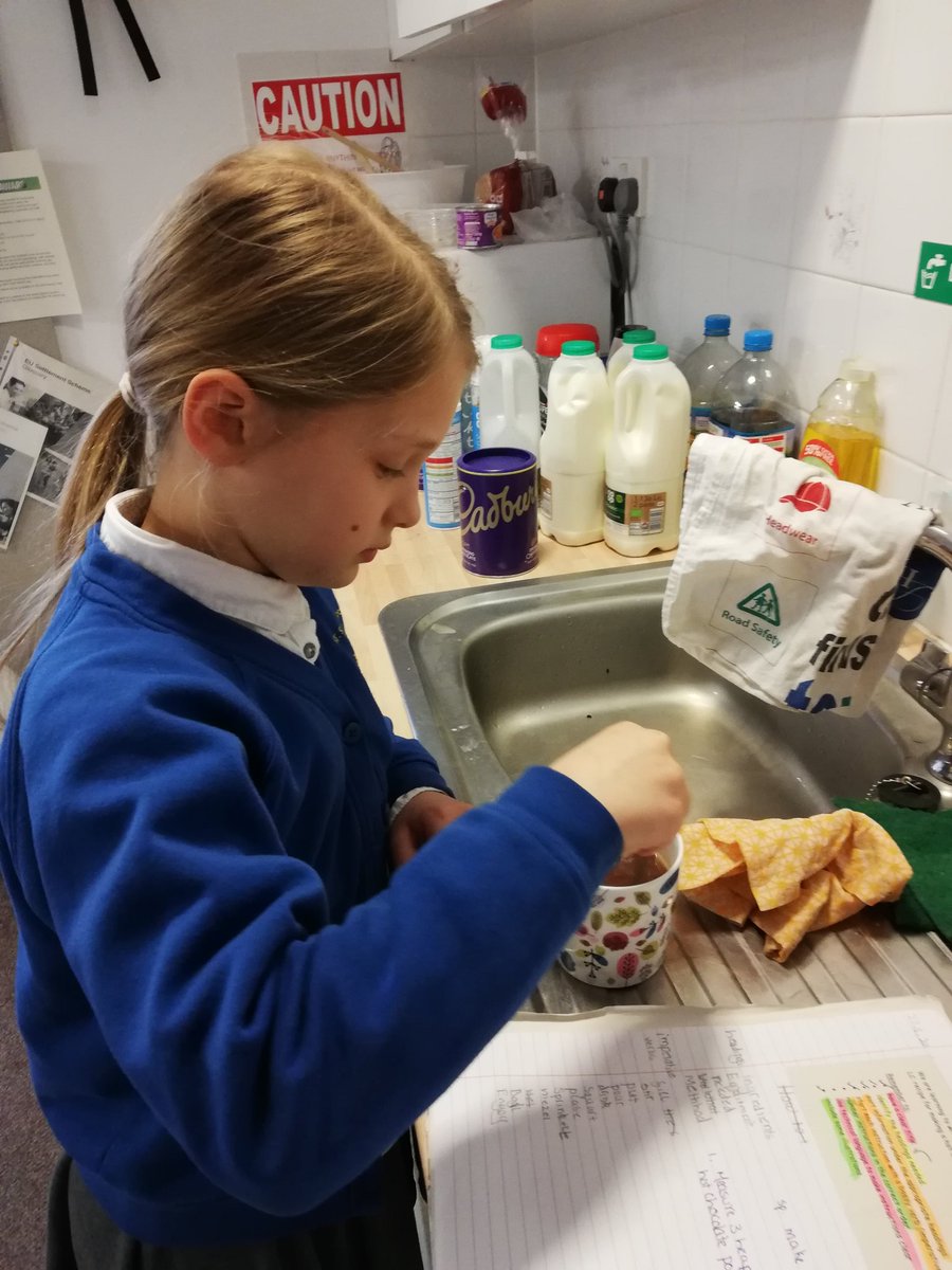 stsylvesters1's tweet photo. P5 @stsylvesters1 checking to see if their instructions for hot chocolate are accurate. They found if they put the powder in the milk before microwaving it was microwave explosion time resulting in a right mess inside of the oven!! #science #cleanupsquad #youliveandlearn https://t.co/V2js24v8VT