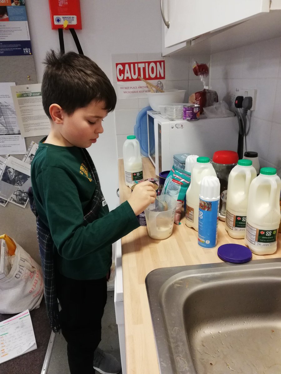 stsylvesters1's tweet photo. P5 @stsylvesters1 checking to see if their instructions for hot chocolate are accurate. They found if they put the powder in the milk before microwaving it was microwave explosion time resulting in a right mess inside of the oven!! #science #cleanupsquad #youliveandlearn https://t.co/V2js24v8VT