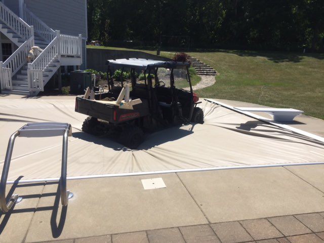 MikeShebek's tweet image. We’re sure these folks are pretty thankful for the #automaticpoolcover after their   vehicle rolled down a hill and onto their pool cover. 
@poolcovers