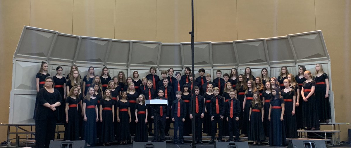AmyWoodley's tweet photo. Wow!! Thank you to The Manning School of Academics and Arts for sharing your beautiful music with the Colorado Music Educators convention. The Manning Choir, and their director, Ms. Shawna Mendez, were fabulous! @JeffcoSchoolsCo https://t.co/gZQZx2av9H