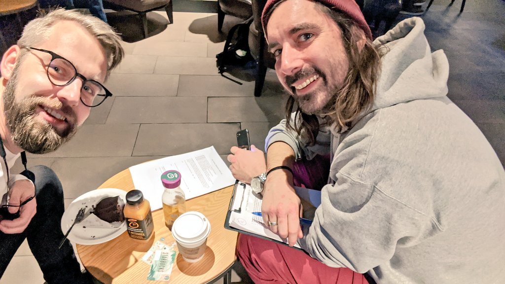 "Spend as much time on copy as you do on visuals." sagt <a href="/jazer/">John Zeratsky</a> 
Beim #usertesting für unsere #PAYBACKapp mit <a href="/vector_junkie/">bradley</a> - immer ein Spaß!

#heißeneuefeatures #StayTuned
#BFF #uxdesign #UserExperience