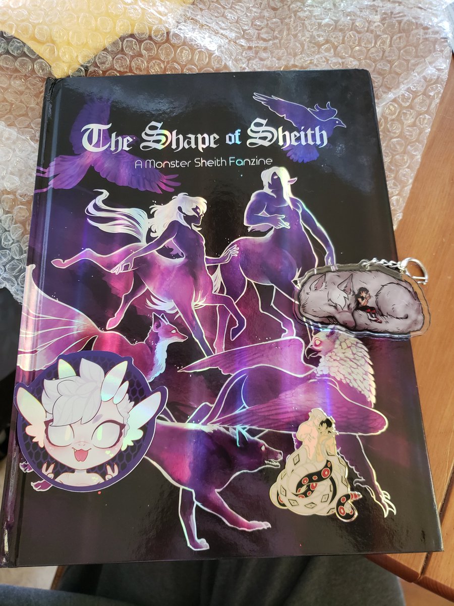 yikesfriend's tweet photo. I just got my @monstersheith zine and oh my god it's even better than I hoped and now I've got this huge grin on my face. Y'all are awesome!!! https://t.co/PF3CaFbxoj