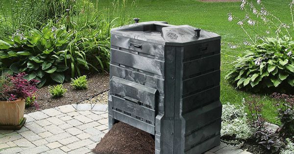 Do you #compost? If you want to here are some great ways to do it.   #sustainability #environment #waste 
The 8 best compost bins curbed.com/2020/1/21/2107…