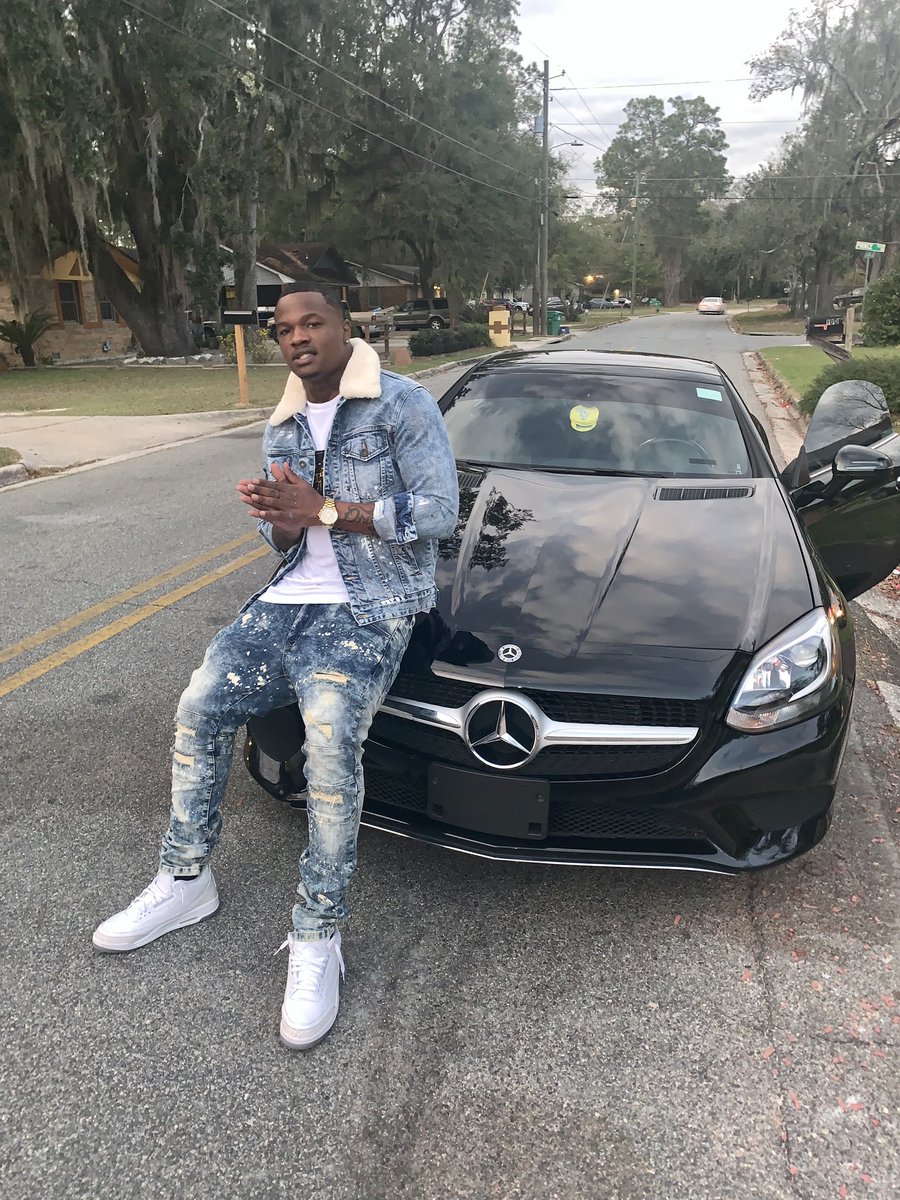 RaRaFromPD's tweet image. Bars 📶 up I’m havin data ⚔️