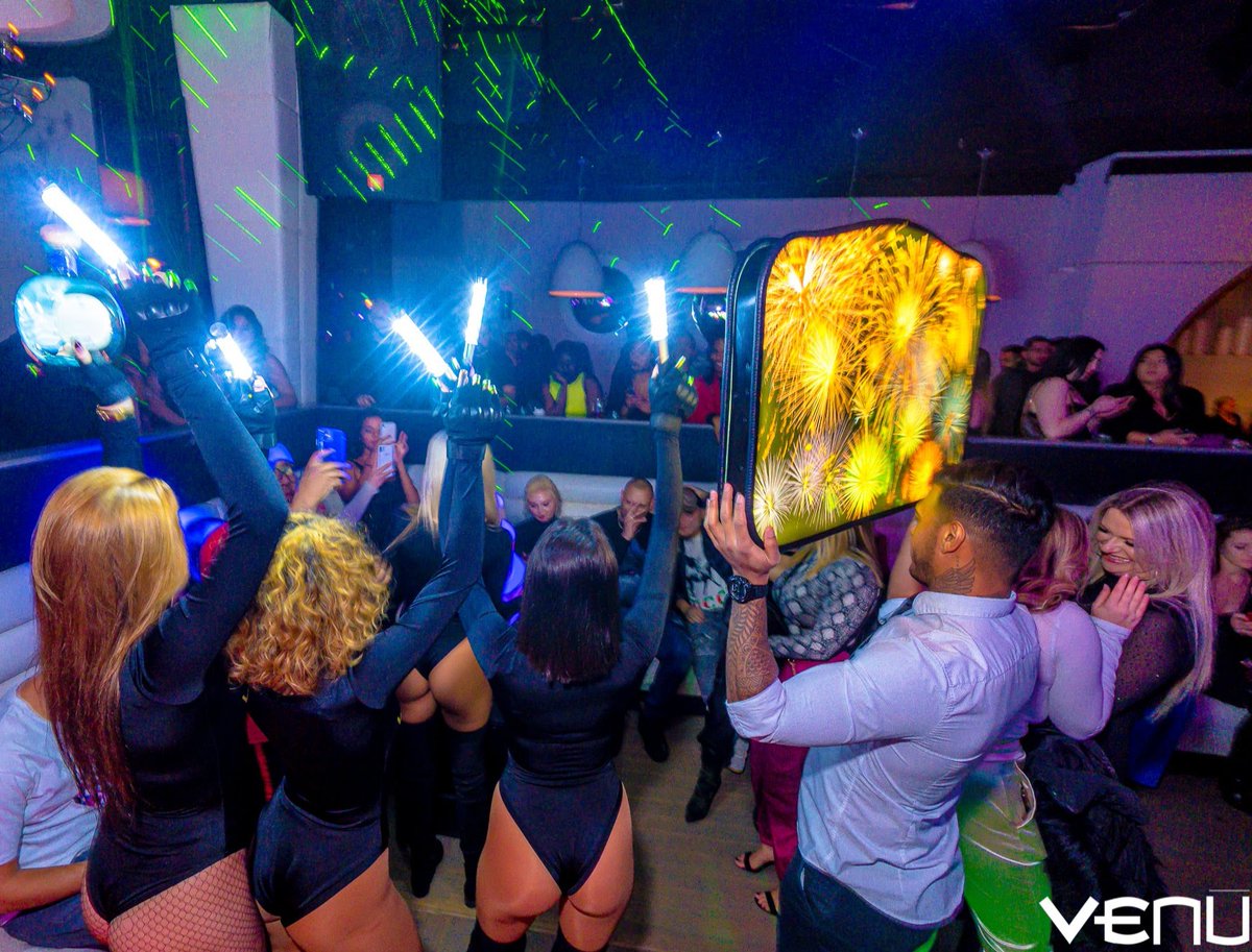 We Love #InternationalFridays at #Venu !! 🤩🍾
✖️
#Venu #Boston #VenuBoston #VenuNightclub #Pasha #PashaBoston #VIP #Nightlife #BottleService #Dance #Party #HipHop #Trap #Latin #EDM #Music #Weekend #BosFeed #IGBoston #December #Clubbing
