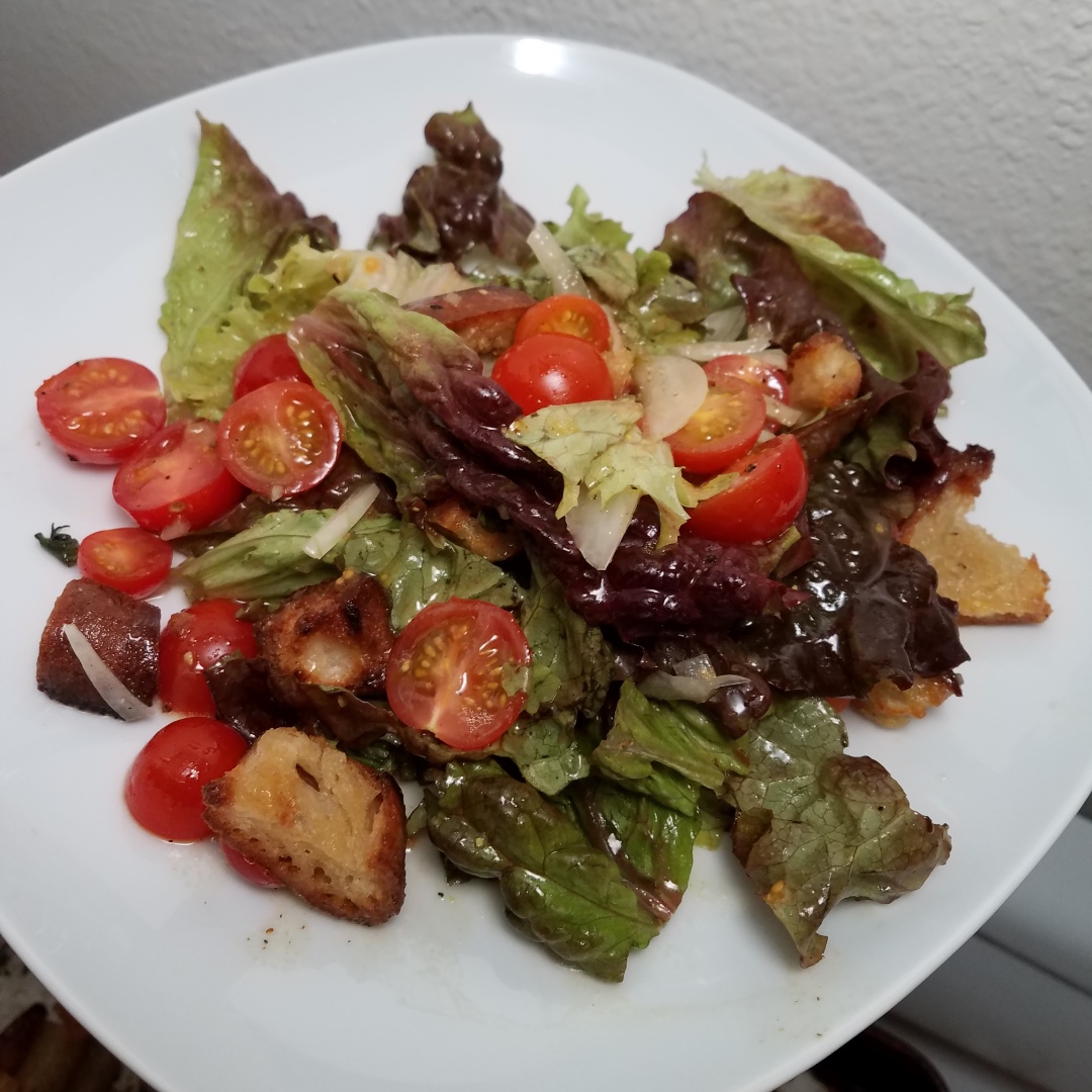 buongustofarms's tweet photo. Sometimes a Salad is just a Salad and other times it's made with Buon Gusto Farms Extra Virgin Organic Olive Oil and it's what we've been eating all week.
#recipes #recipe #eatclean #eatrealfood #cleaneating #delish #forkyeah #foodie #foodgasm #foodporn #foodphotography #eeeeeats https://t.co/SC3g3l3ypW