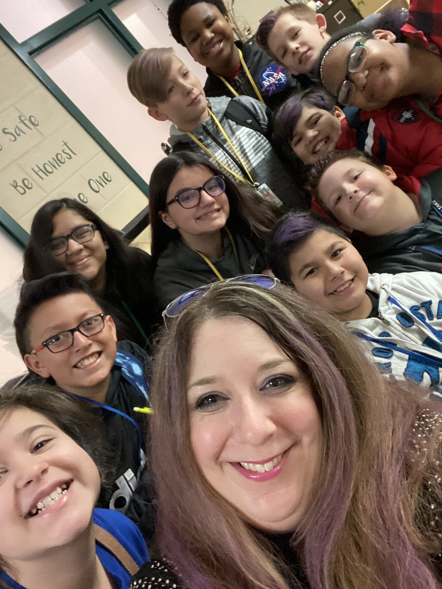 msviteksclass's tweet photo. Rockin the Rock Cycle in science classes today! @RyonMiddle https://t.co/n7zAuxa3XD