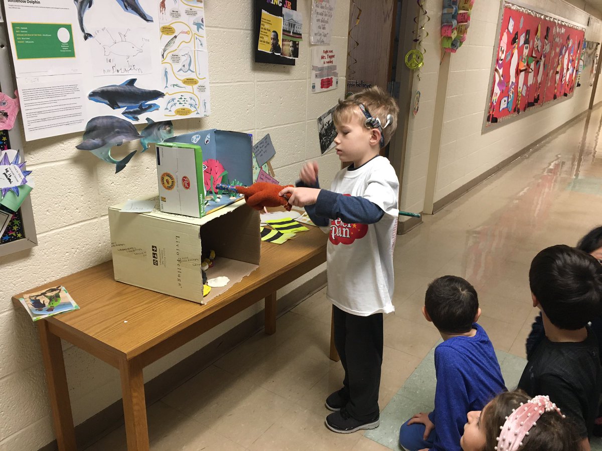 jdeiert's tweet photo. #voiceandchoice take 1
Firsties flourish when given choice to complete a teacher designed or create own nonfiction book reports...guess what most chose? @HarrisonCSD @PUR_Principal @JLKanter @lisamaheralbi https://t.co/IUPgI2Foml