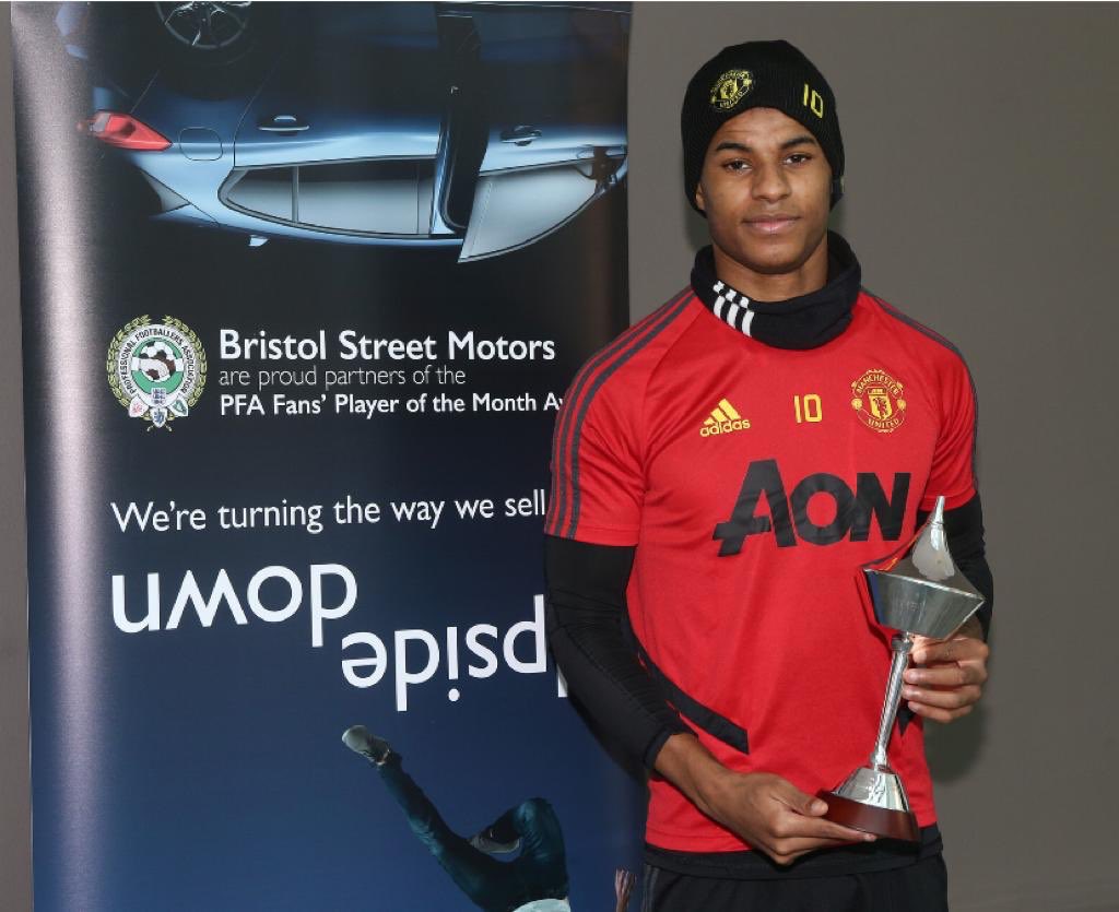 Marcus Rashford On Twitter Good To Finally Get My Hands On This One Thank You To All The Fans That Voted
