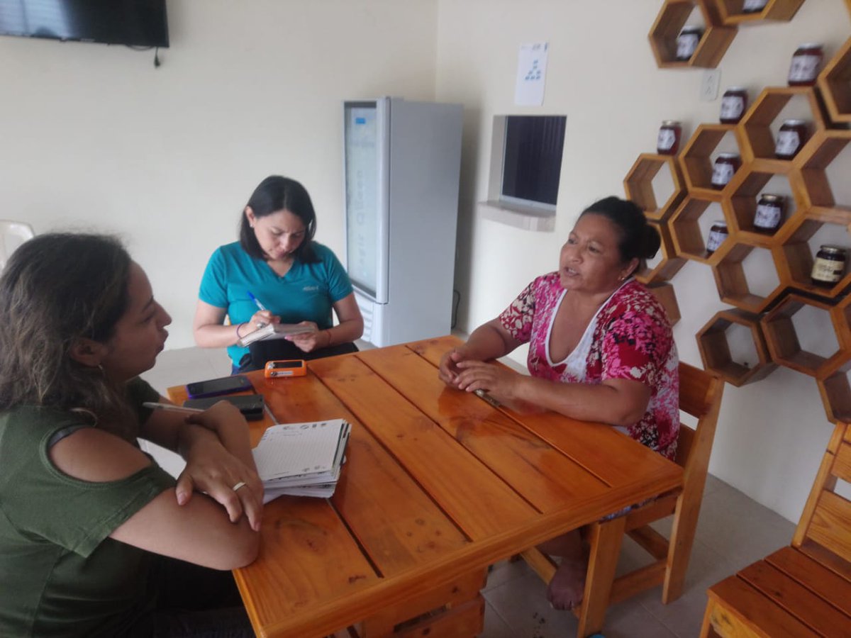 ciespal's tweet photo. Compartimos imágenes de #bioemprendimientos de artesanías con paja toquilla y tagua, agricultura semiorgánica, café, miel y palo santo del paisaje Sacán-Cantagallo.
Socialización de la Séptima Fase Operativa #FO7 del
@PPDEcuador
@GEF_SGP @Ambiente_Ec @PNUDEcuador @ECOPAR2 https://t.co/No3Rh12glu