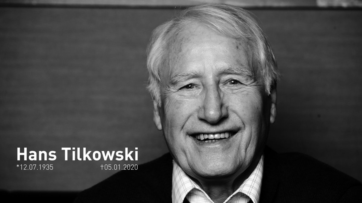 rucola09's tweet photo. 🖤💛 #Legende #bvb Hans #Tilkowski https://t.co/ROfMTt6Acx
