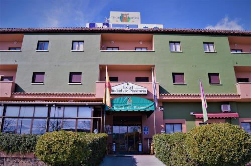 AtletasPopPlas's tweet photo. Muchas gracias a HOTEL CIUDAD DE PLASENCIA por su colaboración en #MMPlasencia2020. Sin vosotros sería imposible celebrar la Media Maratón de Plasencia. Gracias! https://t.co/KbkxtjypF5